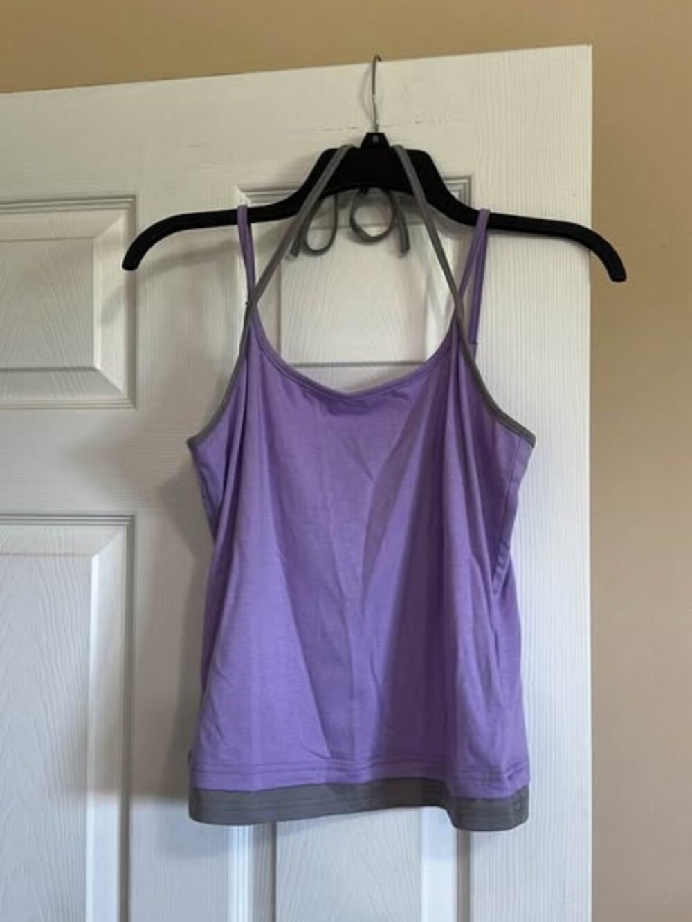 Women’s Tank Top Size medium